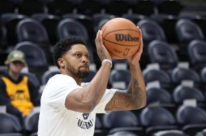 影响其发挥 影响其发挥